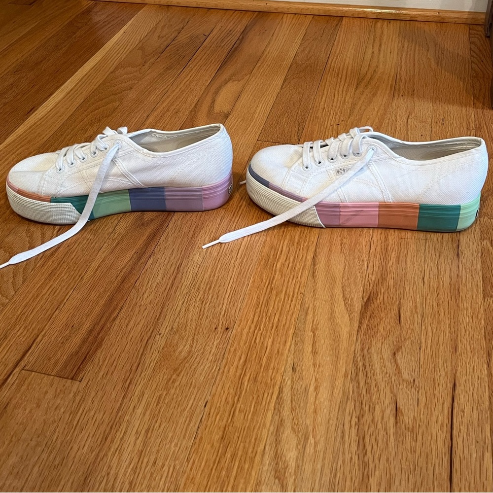 Like New Superga Sneakers!